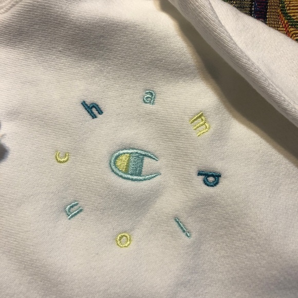 New white Sweatshirt champion Hoodie, Circle Logo - Picture 7 of 7